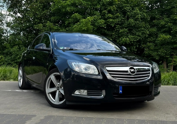 Opel Insignia cena 30700 przebieg: 180000, rok produkcji 2009 z Zwoleń małe 232